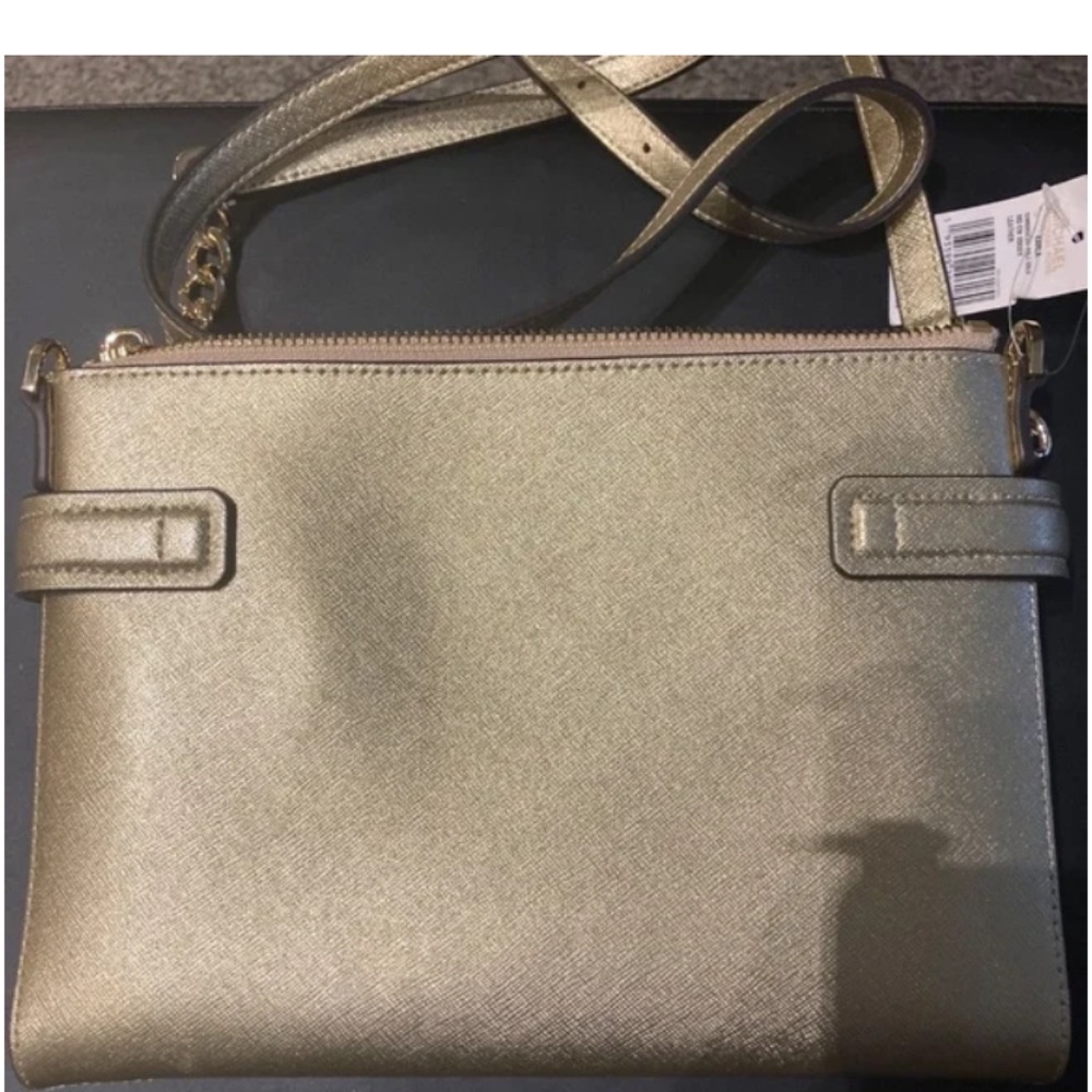 MK “Karla” (Jet Set Collection) Travel Wristlet/Clutch-Gold NWT - Picture 6 of 11